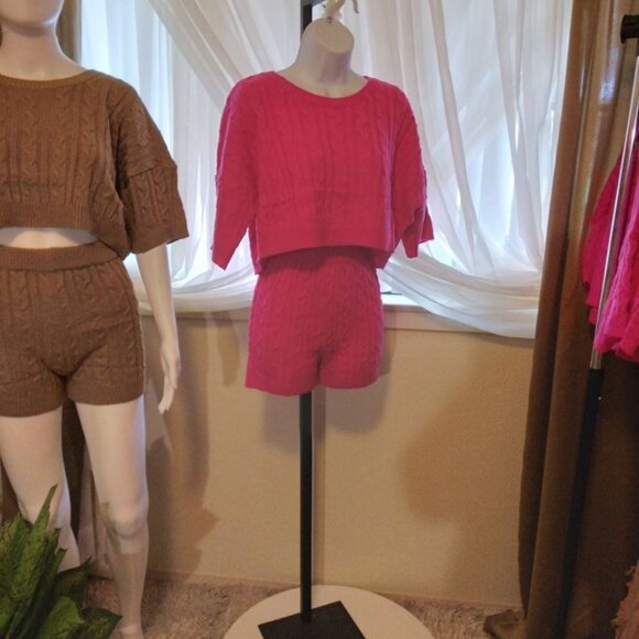 Junior/Misses- 2pc Fuchsia Sweater Set - Picture 7 of 10